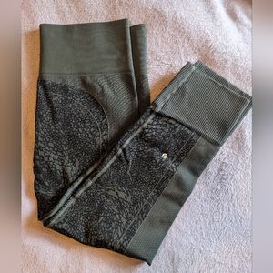 Lululemon Leggings size 12-14